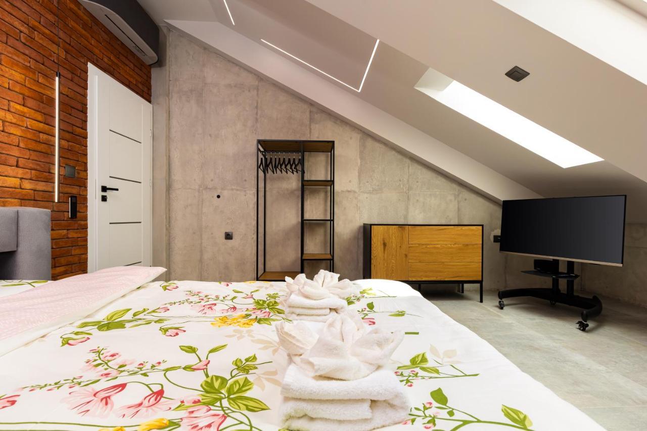 Industrial-Style 2Bd Loft With Parking Spot By Flat Mаnager Apartment Plovdiv Ngoại thất bức ảnh