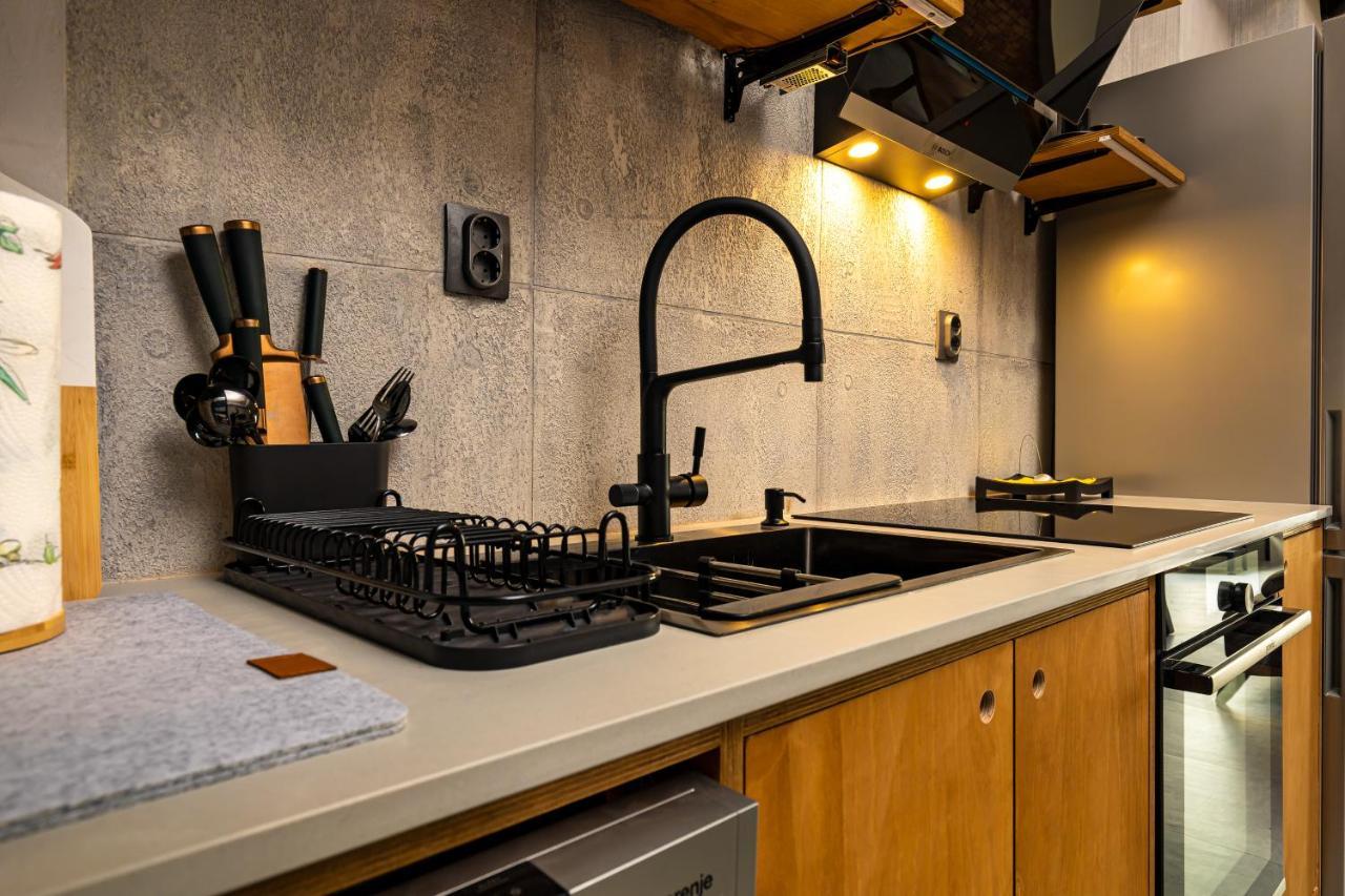 Industrial-Style 2Bd Loft With Parking Spot By Flat Mаnager Apartment Plovdiv Ngoại thất bức ảnh